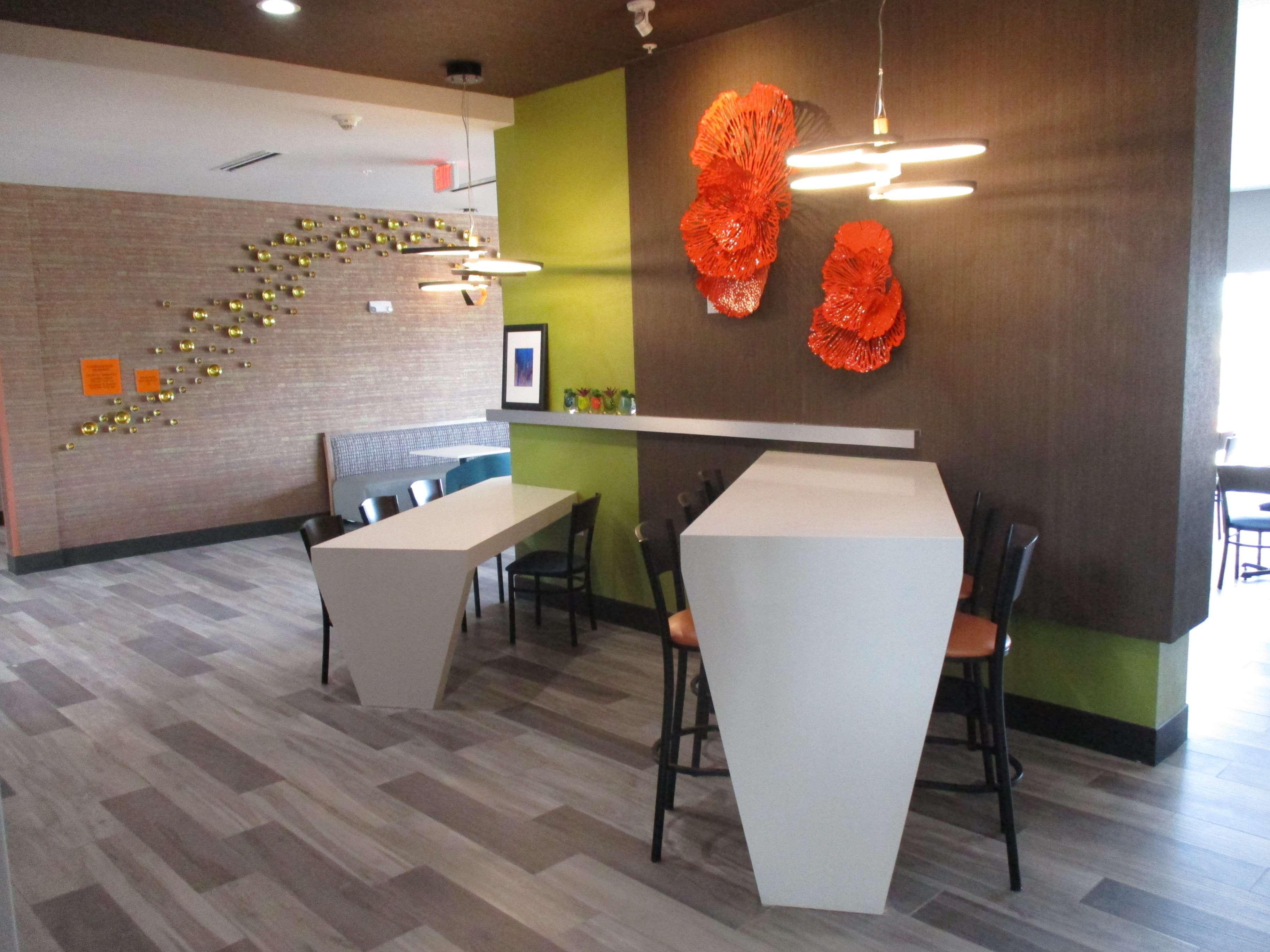 Best Western Plus Coweta'S 1St Hotel Bagian luar foto