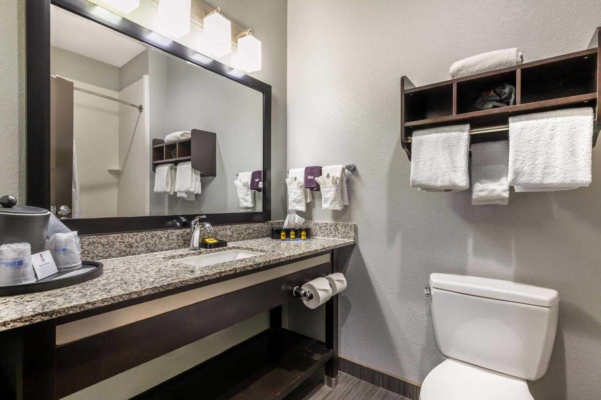 Best Western Plus Coweta'S 1St Hotel Bagian luar foto