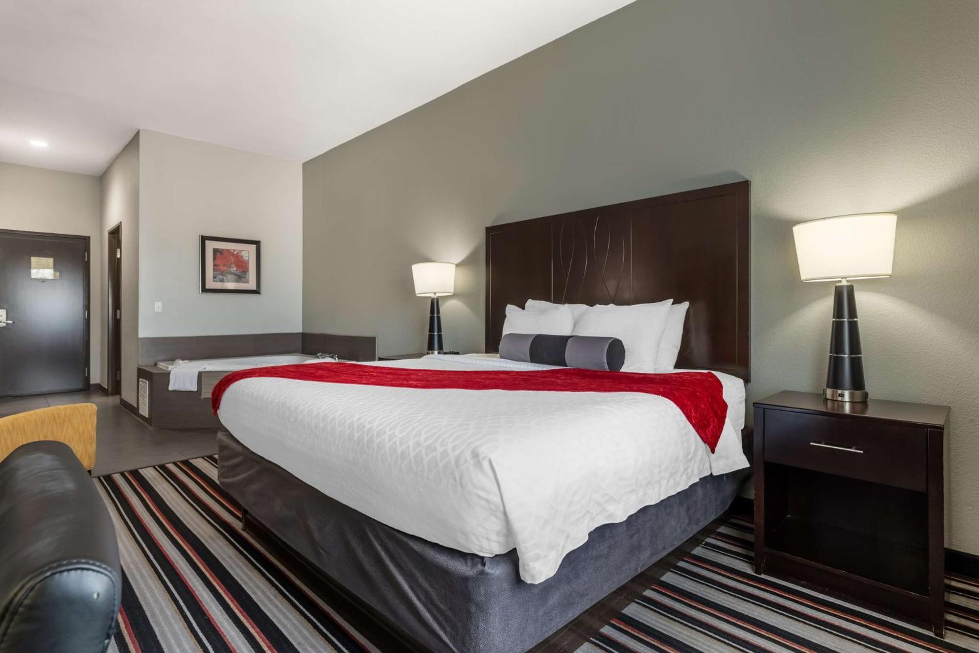 Best Western Plus Coweta'S 1St Hotel Bagian luar foto