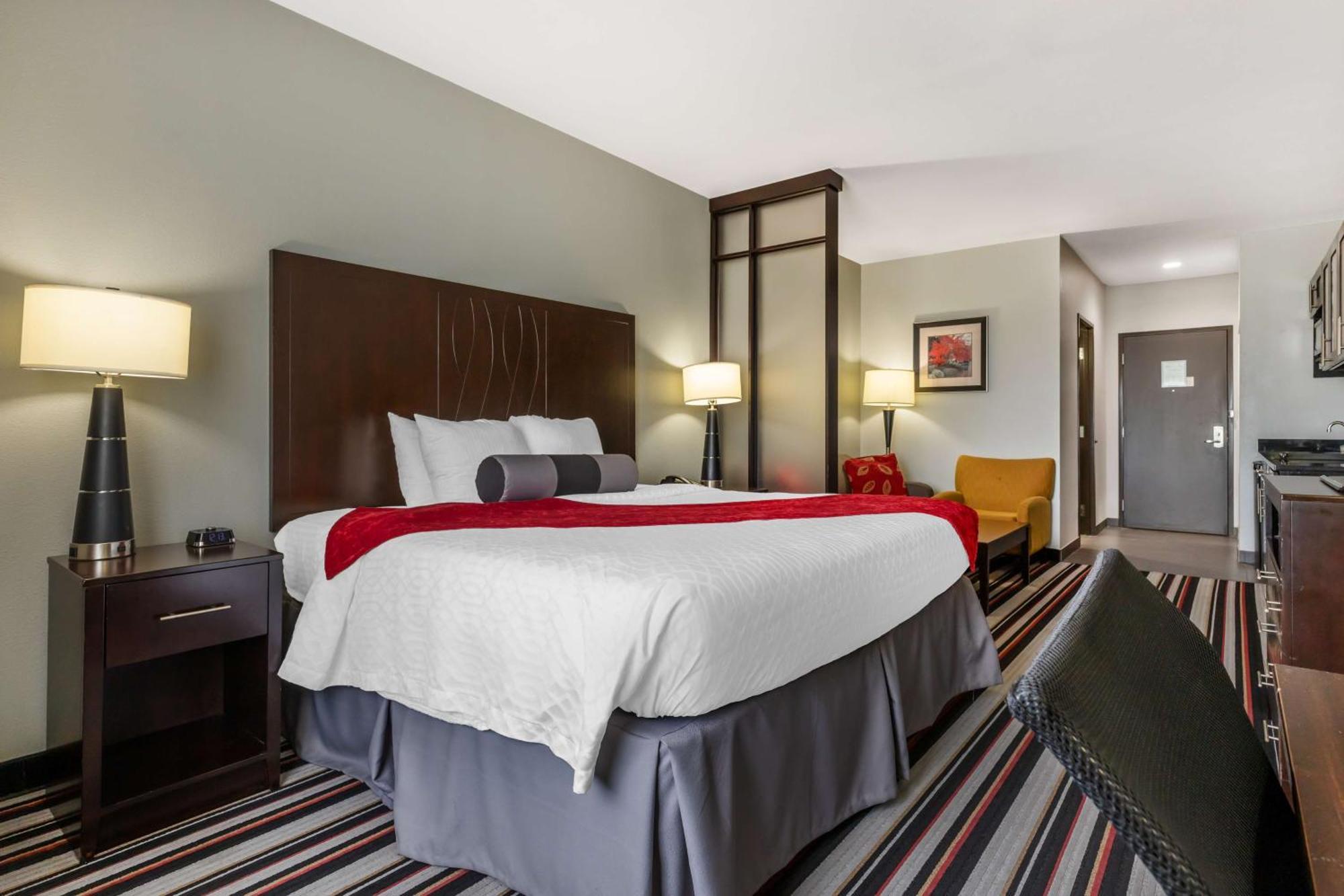 Best Western Plus Coweta'S 1St Hotel Bagian luar foto