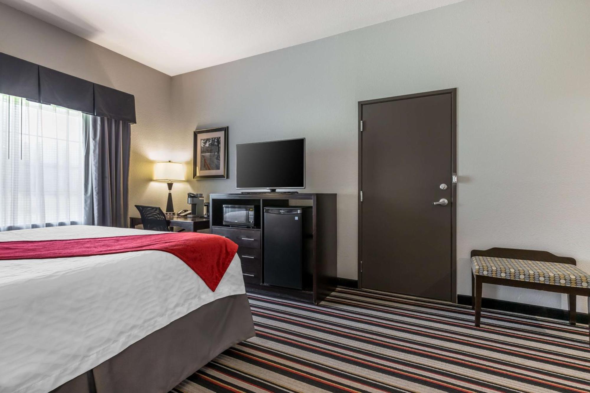 Best Western Plus Coweta'S 1St Hotel Bagian luar foto