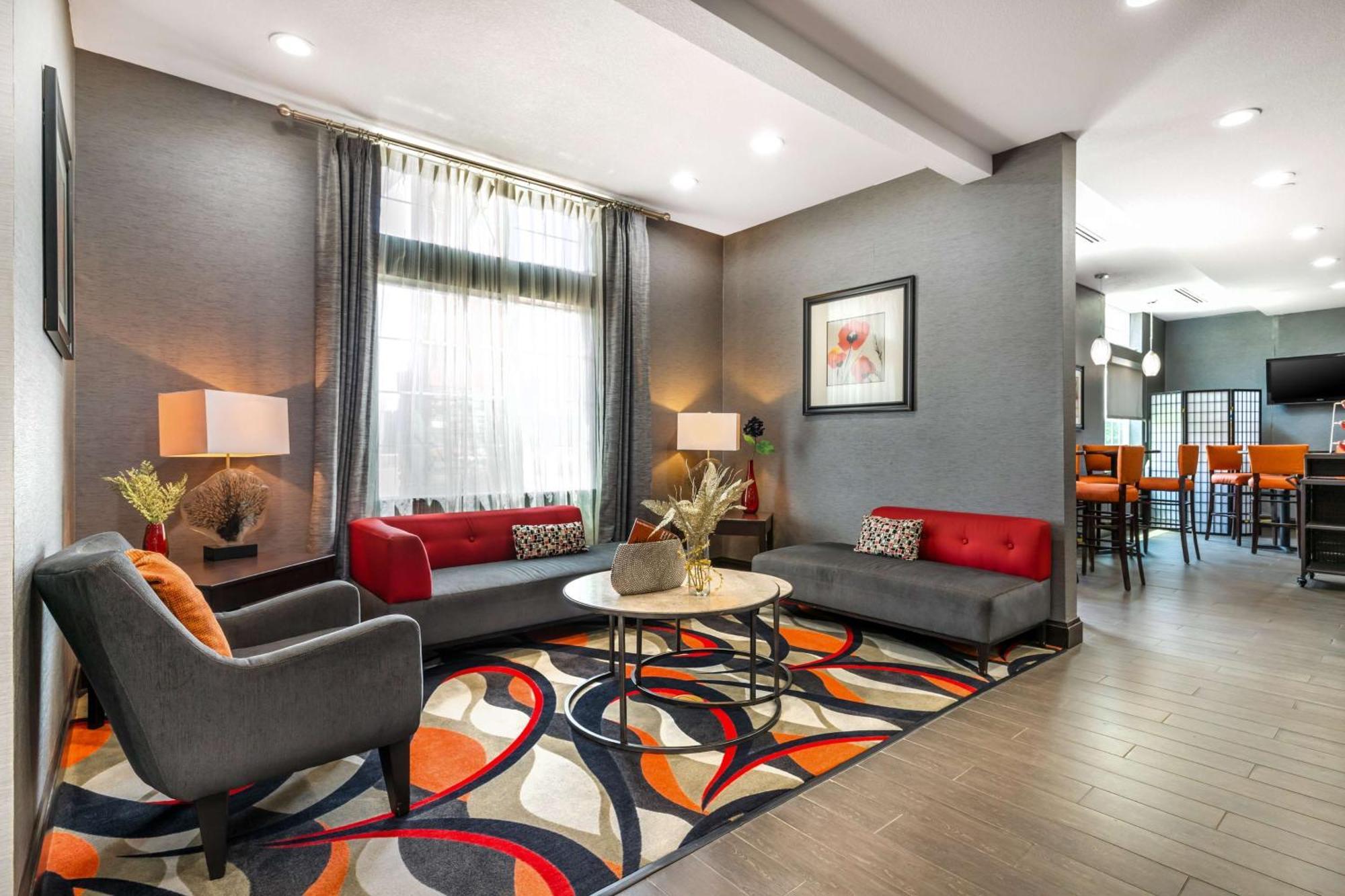 Best Western Plus Coweta'S 1St Hotel Bagian luar foto